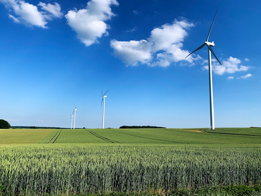 Zo maak je je thuiswerkplek energiezuiniger en houd je de kosten laag bij hoge energieprijzen